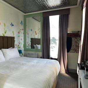 Kamer met een King Size Bed